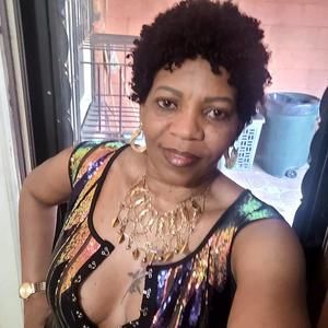 Meet your Posher, Denise